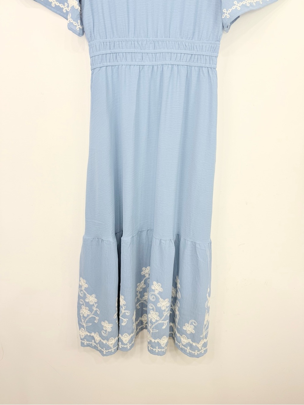 Simplee Blue White Floral Embroidery V Neck Smock Waist Short Sleeve Maxi Dress - Picture 8 of 13